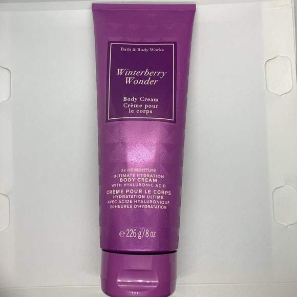 Winterberry Wonder Body Cream - Picture 2 of 7